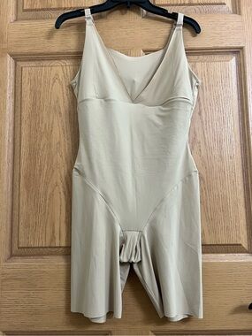 Maidenform Wear Your Own Bra Shapewear Singlet Beige Open Bust Bodysuit Sz 2X